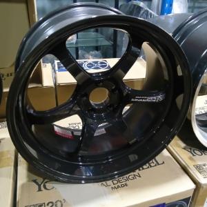 Advan Racing R6 Racing Titanium Black 20"x11" Wheel