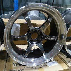 Advan Racing R6 Machining & Hyper Titanium Black 20"x11" Wheel